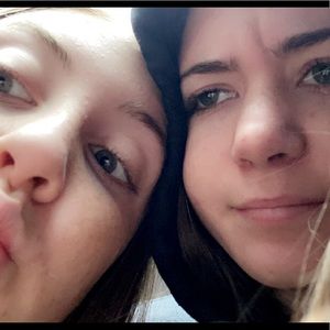 Meet your Posher, Claire